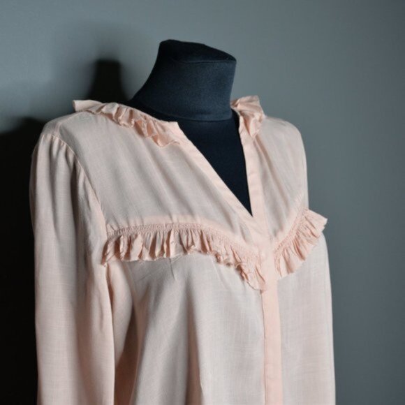 Paige Montel Button Up Ruffle Blouse in Misty Rose Sz M - Picture 5 of 7